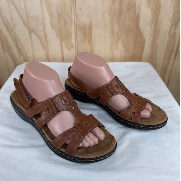 Clarks Collection Leisa Lakelyn Adjustable Strap Brown Leather Sandals Size 9 - Picture 1 of 8